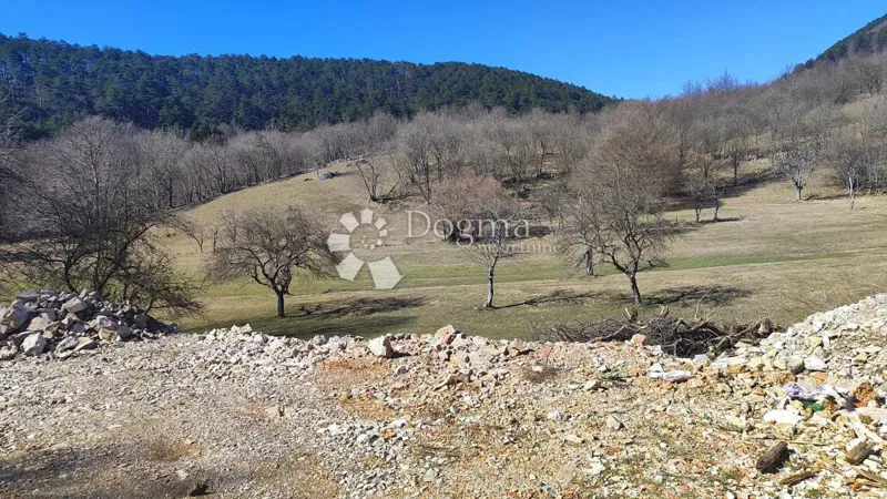 Terreno edificabile Klana, 1.156m2 – 2