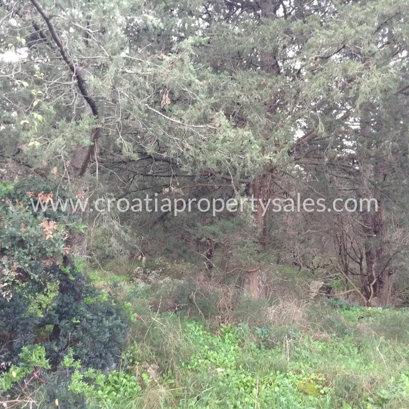 Hvar, agricultural land for sale, 40.000 € – 2