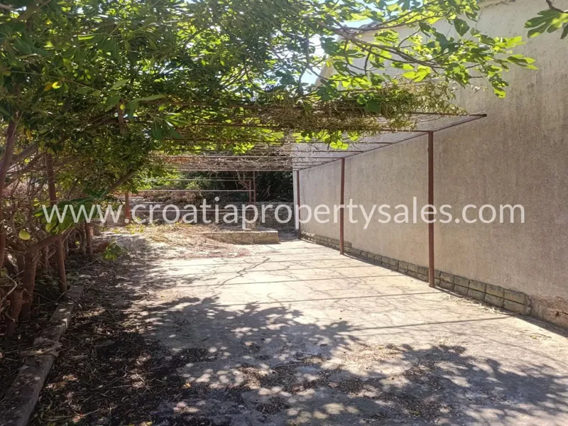 Hvar, house for sale, 200.000 € – 3