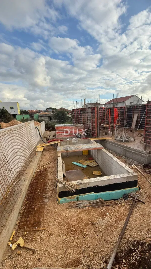 ZADAR, PAKOŠTANE - Appartamento di nuova costruzione con giardino e piscina! – 3