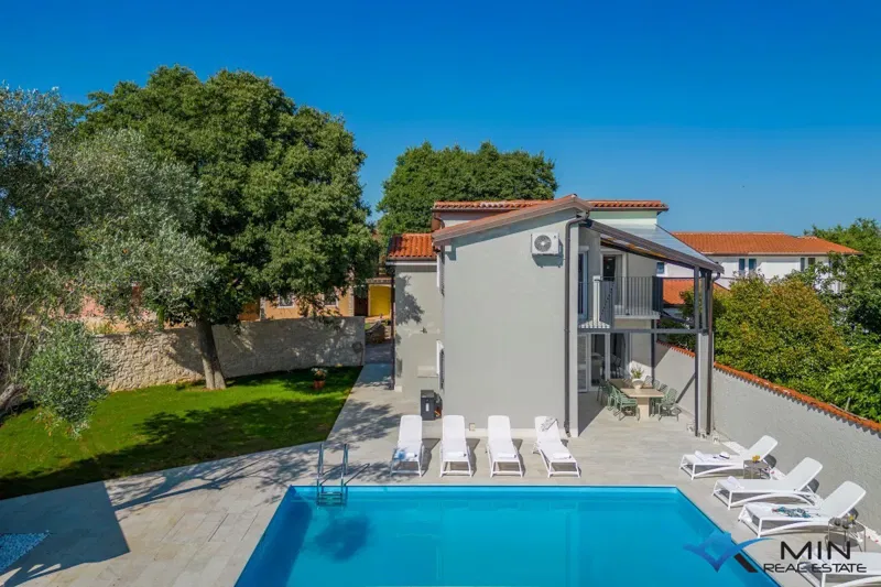 Detached house with swimming pool near Novigrad – 2