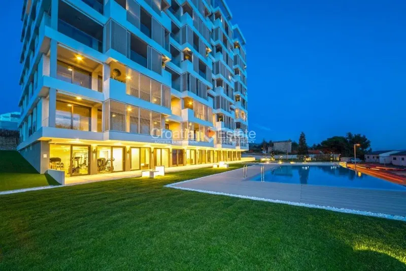 Duilovo, Bel Etage – Three-bedroom flat with sea view, for rent – 2