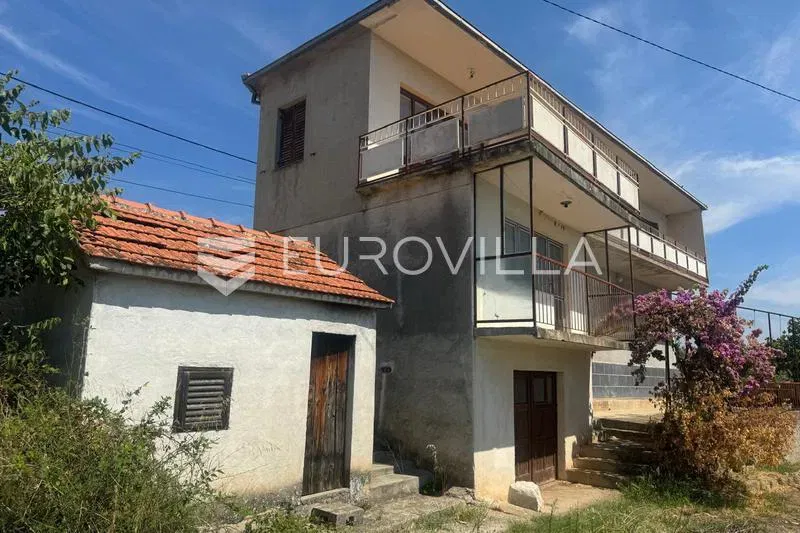 Trogir, Seget Donji, house for renovation – 2