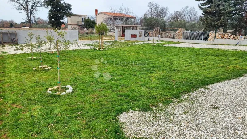 Terreno di alta qualità con pozzo d'acqua a 500 m dal mare – 2