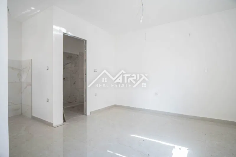Vodnjan, renovirana kuća u centru s 4 stambene jedinice – 2