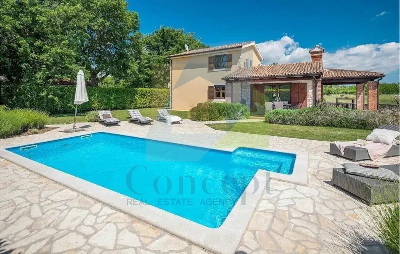 Poreč, Surroundings, House with Pool in a Beautiful Location, 17 km from the Sea – 2