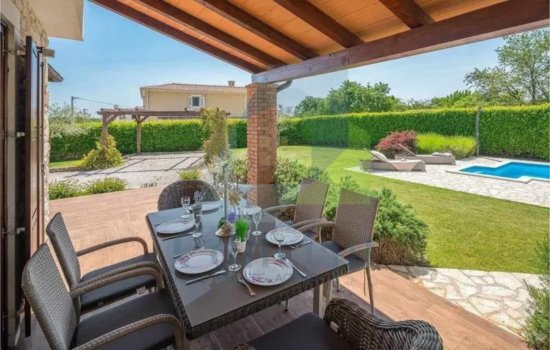 Poreč, Surroundings, House with Pool in a Beautiful Location, 17 km from the Sea – 3