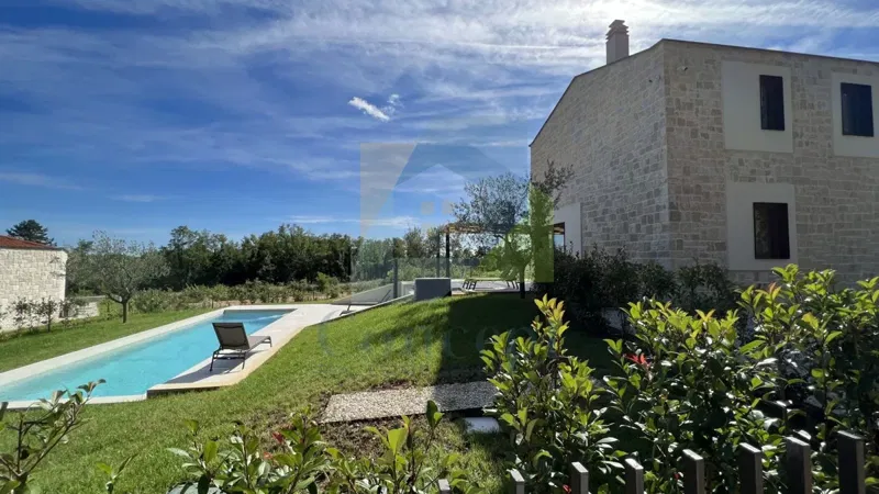 Poreč, Surroundings, Beautiful Stone Villa with 4 Bedrooms in a Tranquil Location – 2