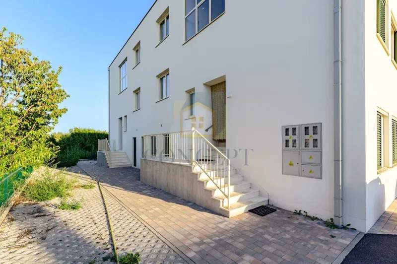 Poreč, Appartamento con 3 camere da letto in posizione di lusso, a 500 m dal mare – 2
