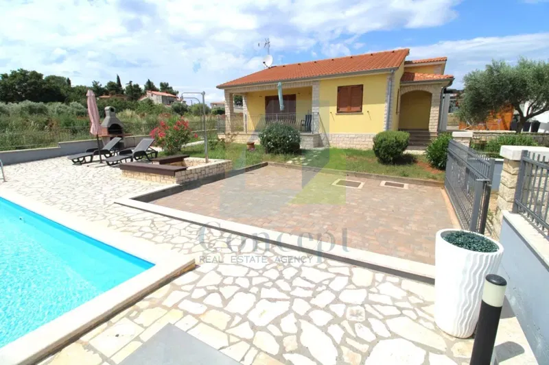 Poreč, Surroundings, Detached Single-Story House with Pool, 10 km from the Sea – 3