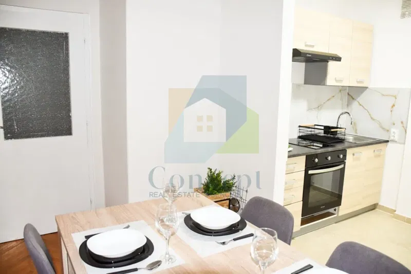 Poreč, Wider Center, Spacious Apartment on the First Floor of a Smaller Building, 400 m from the Sea – 3