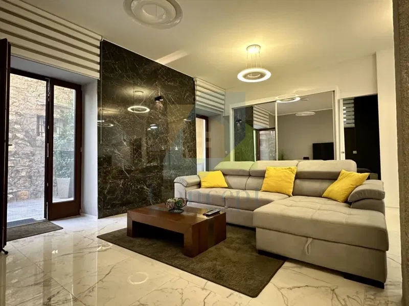 Poreč, Center, Luxury Ground Floor Apartment in the Old Town Core, 40 m from the Sea – 3