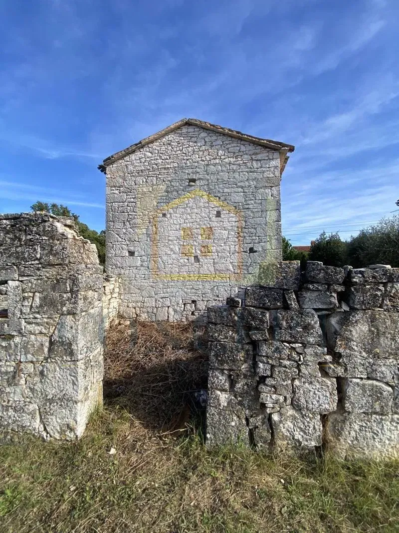 Poreč, Surroundings, Detached Old House for Renovation with Large Garden, 13 km from the Sea – 3