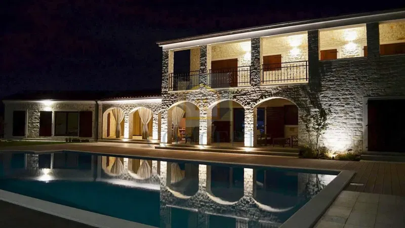 Poreč, Surrounding Area, Stone Villa with Pool in a Quiet Location and Sea View, 19 km from the Sea – 3