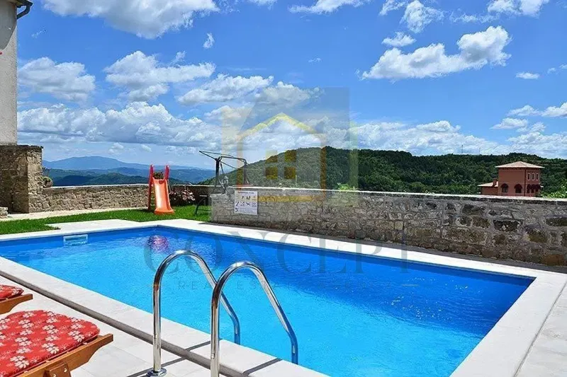 Motovun, dintorni, Prekrasta, villa autoctona con piscina e vista splendida, a 28 km dal mare – 2
