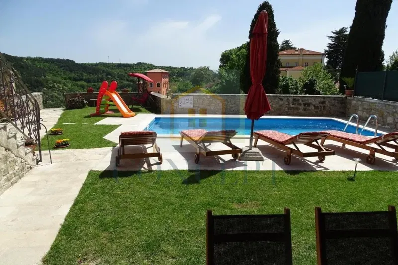 Motovun, dintorni, Prekrasta, villa autoctona con piscina e vista splendida, a 28 km dal mare – 3