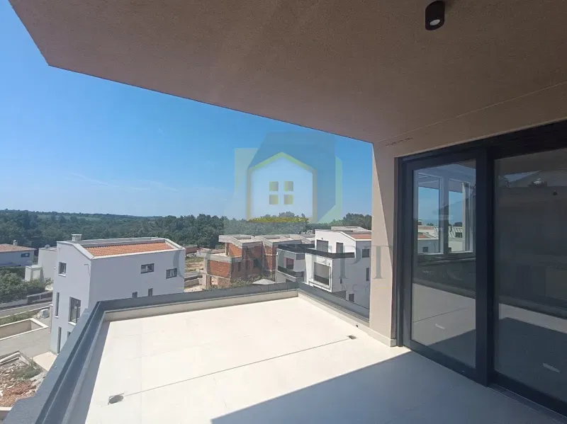 Poreč, Surroundings, Luxury Apartment with Rooftop Terrace in New Building, 1300 m from the Sea – 3