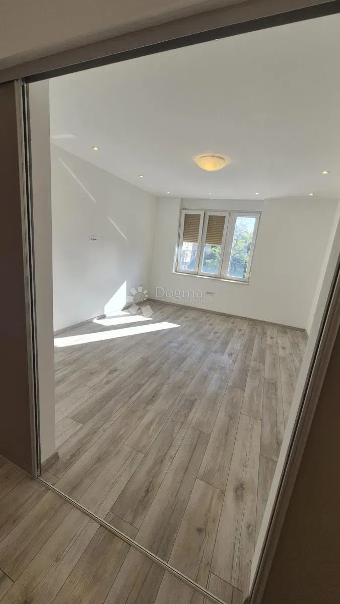 Two-bedroom apartment in the center of Pula, area 72.83 m2 – 3