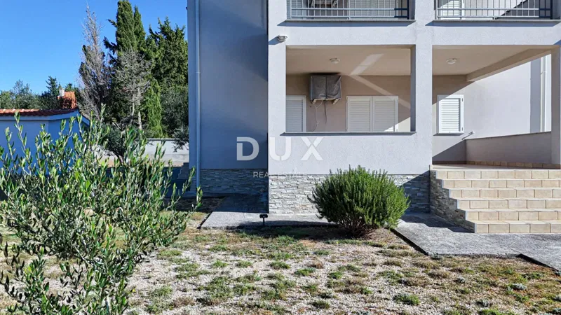 ISOLA DI RAB, BARBAT - Casa in ottima posizione a 100 m dal mare – 2