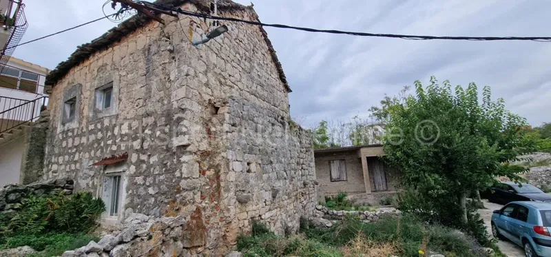 Marina, Center, old stone house 70 m2 + 80m2 unfinished, needs renovation – 2