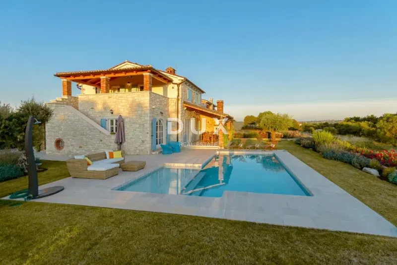 ISTRIA, SVETI LOVREČ - Villa autentikus isztriai bájjal - a hagyomány és az elegancia ötvözete – 3
