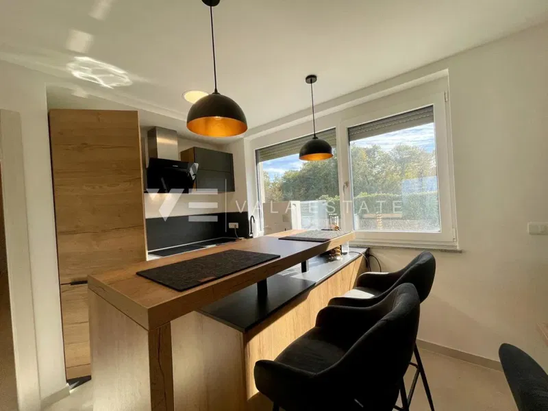 CONFORTEVOLE APPARTAMENTO CON VISTA MARE IN POSIZIONE ATTRAENTE – 2