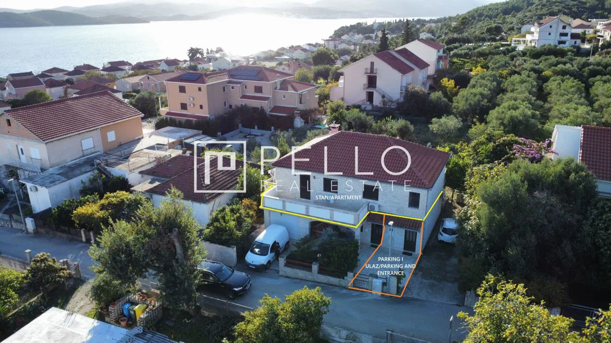 Prostorný byt s balkonem a výhledem na moře Orebić