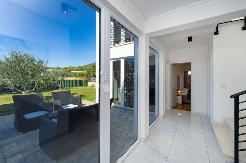 Casa Kaštel Stari, Kaštela, 295m2 – 2