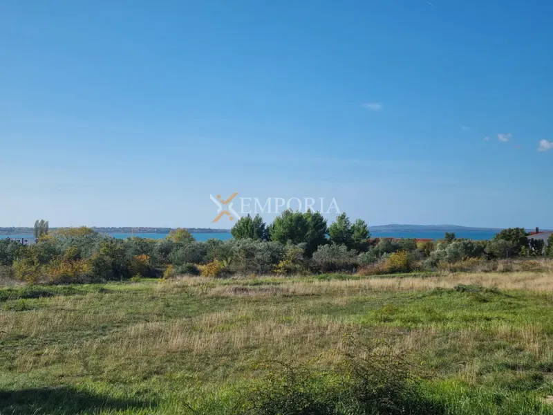 Building land 4,069 m² with partial sea view – Zadar – 3