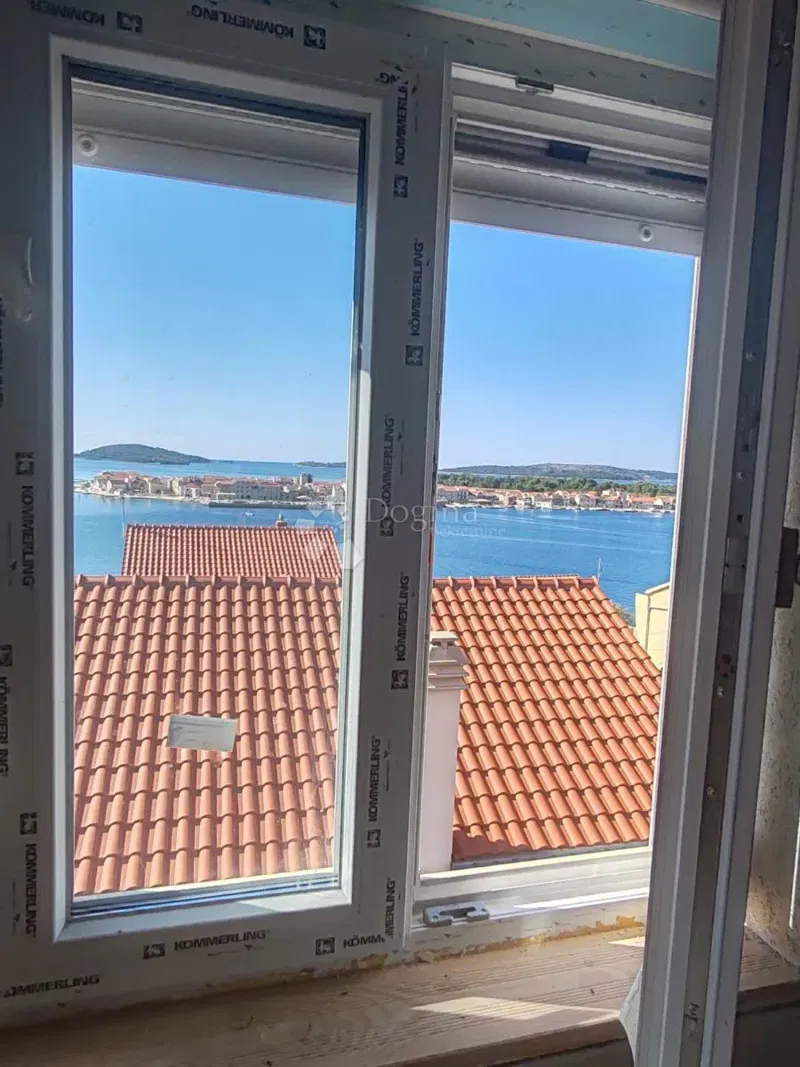 House Brodarica, Šibenik - Okolica, 390m2 – 2