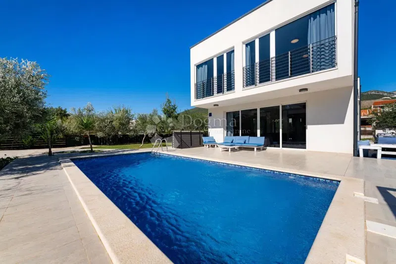 Dom Kaštel Novi, Kaštela, 750m2 – 3