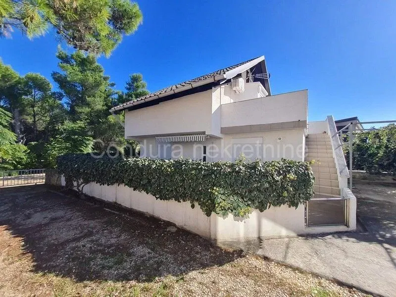 Vir, Lozice - house with two apartments in a quiet location – 2