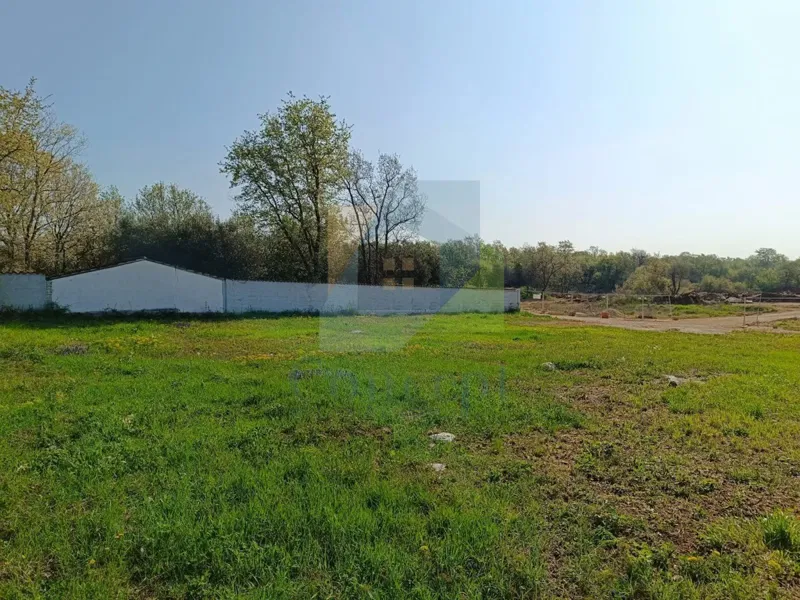 Poreč, Terreno edificabile in posizione ricercata a 2 km dal mare – 3