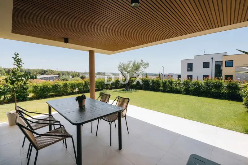 ISZTRIA, NOVIGRAD - Kertes apartman modern új épületben – 3
