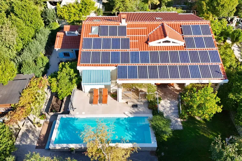 Luxury Mediterranean Villa with Pool – 3