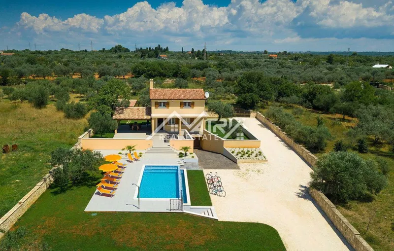 Fažana, Villa in Alleinlage mit Pool und Meerblick – 2