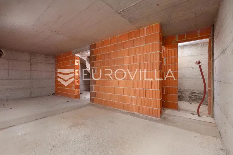 Mrkopalj, a detached house under construction with a view of the Čelimbaša ski resort – 2