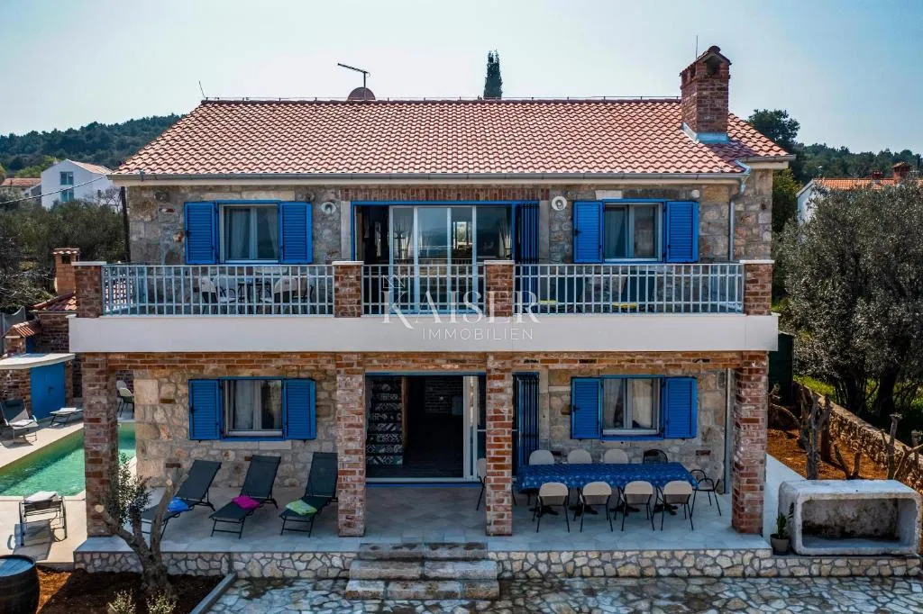 Autentikus kővilla medencével, mindössze 30 méterre a tengertől, Pašman-sziget – Ždrelac