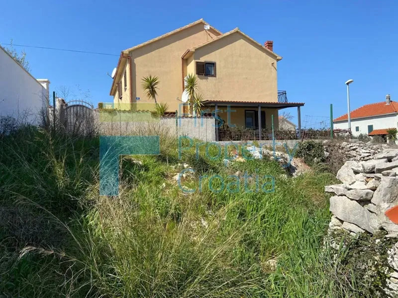 BR1610 - Stavebný pozemok v tichej lokalite, Brač, na predaj – 2