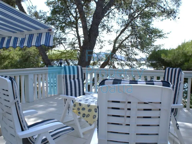SI0591 - Casa sopra la spiaggia, vicino a Sebenico, in vendita – 3