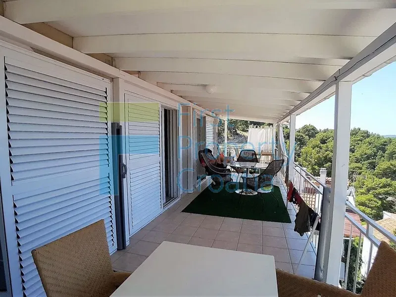 SI1421 - Apartmanház mindössze 50 m-re a tengertől, Primošten, eladó – 2