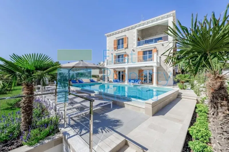 RG1639 - Villa v 50 metrakh ot morya, Rogoznitsa, na prodazhu – 2