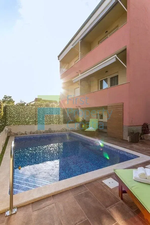 TG1663 - Dom apartamentowy blisko morza i plaży, Čiovo, na sprzedaż – 2