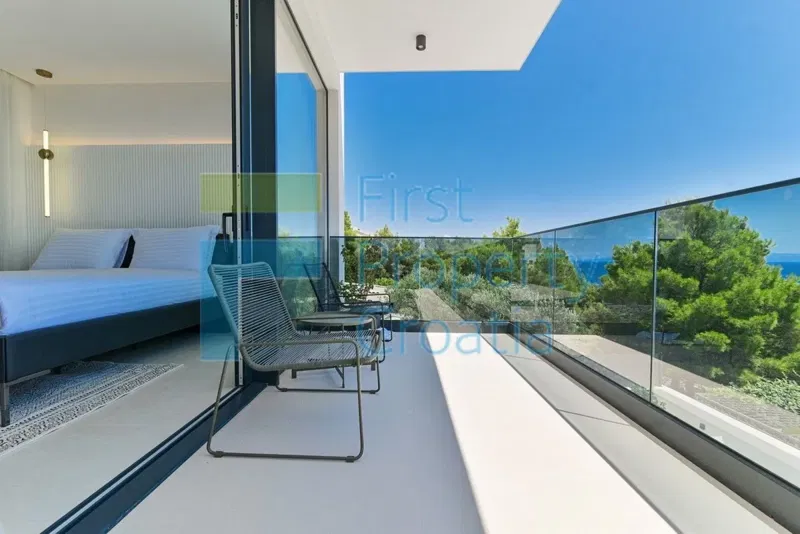 TG1671 - Urban villa in a quiet location near the sea, Čiovo, for sale – 2