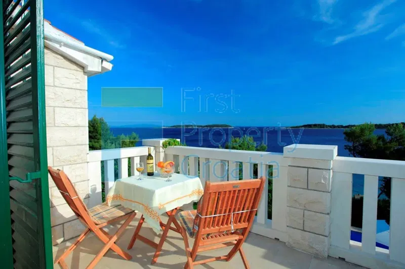 KO1629 - Stone villa placed right above the sea, Korčula, for sale – 2