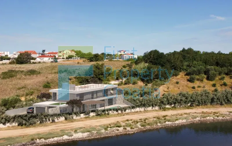 ZD1601 – Impressive seafront villa in a town near Zadar, for sale – 3