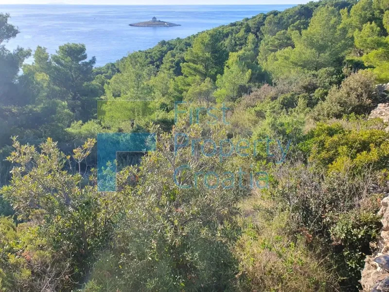 HV1685 - Nagy építési telek a tengerpart felett, Hvar, eladó – 2