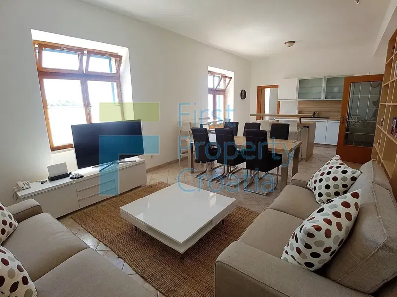BR1251 - Traditional stone house first row to the sea, Brač, for sale – 2