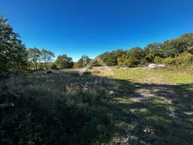 Terreno Radovin – 3