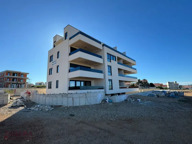 Apartment Povljana – 2
